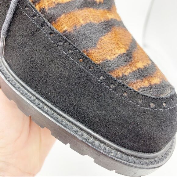 STUART WEITZMAN Black Suede and Animal Print Calf-hair Lug Sole Tie‎ Oxfords EUC - Picture 9 of 16